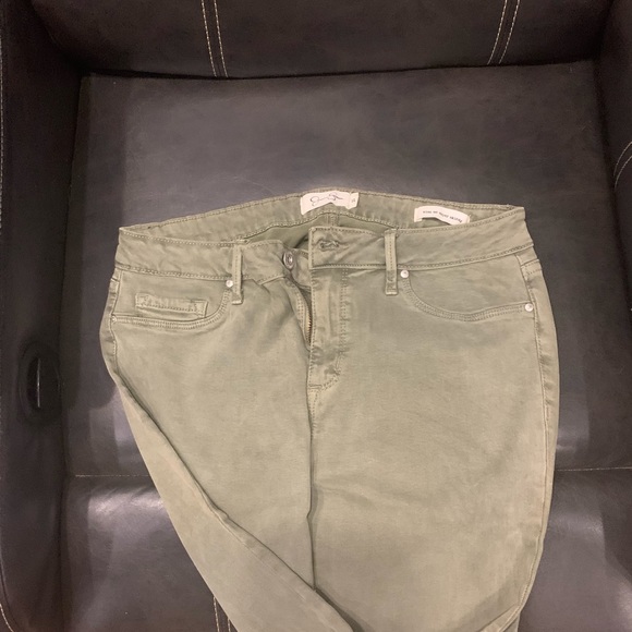 Jessica Simpson Kiss Me Super Skinny Jean - Picture 5 of 5